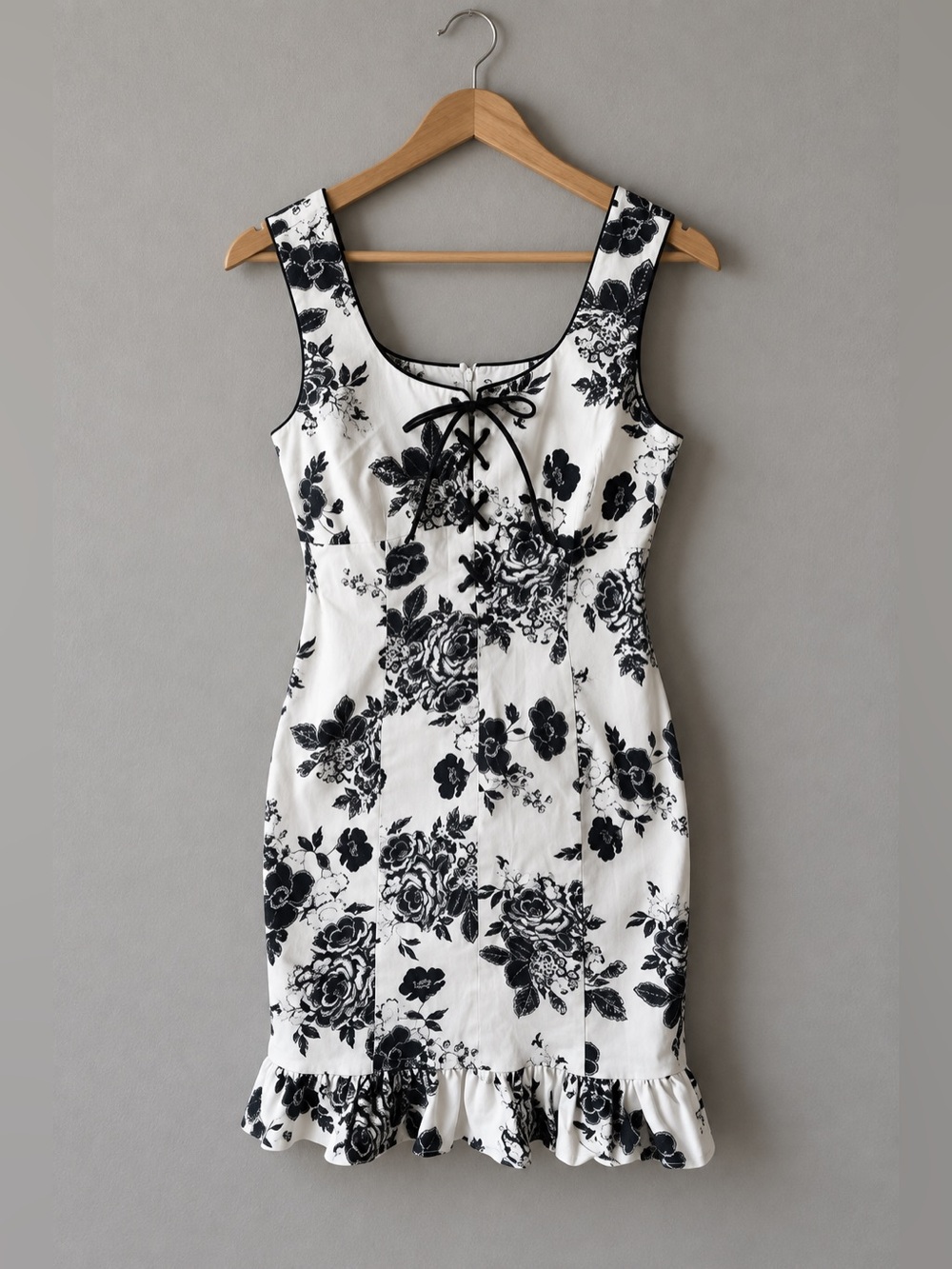 Spenser Jeremy Black Off White Floral Corset Lace-Up Mini Dress EUC 12 #974